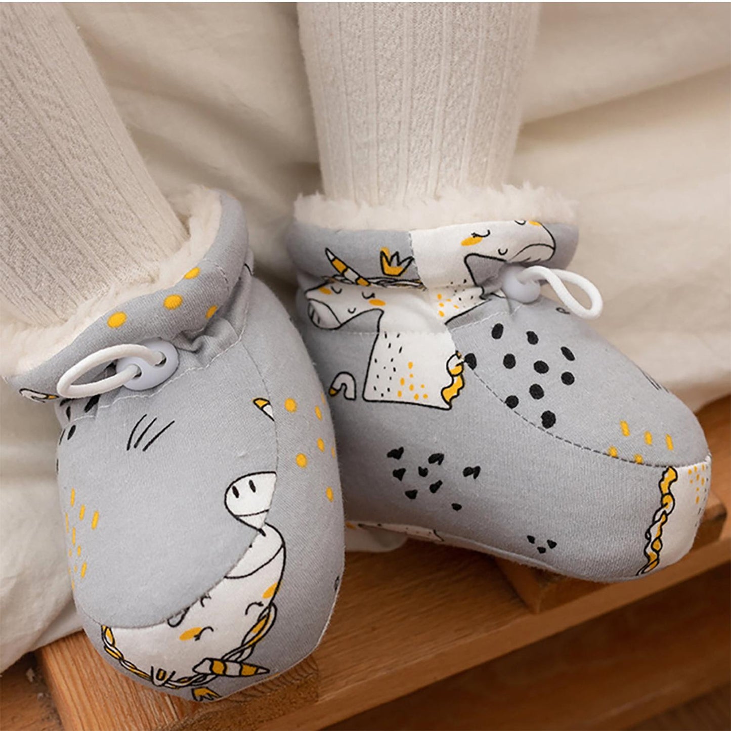 🔥 ¡Por tiempo limitado, 50% de descuento! ❄️ Botitas de bebé con forro de piel calentita 👶💕-ES